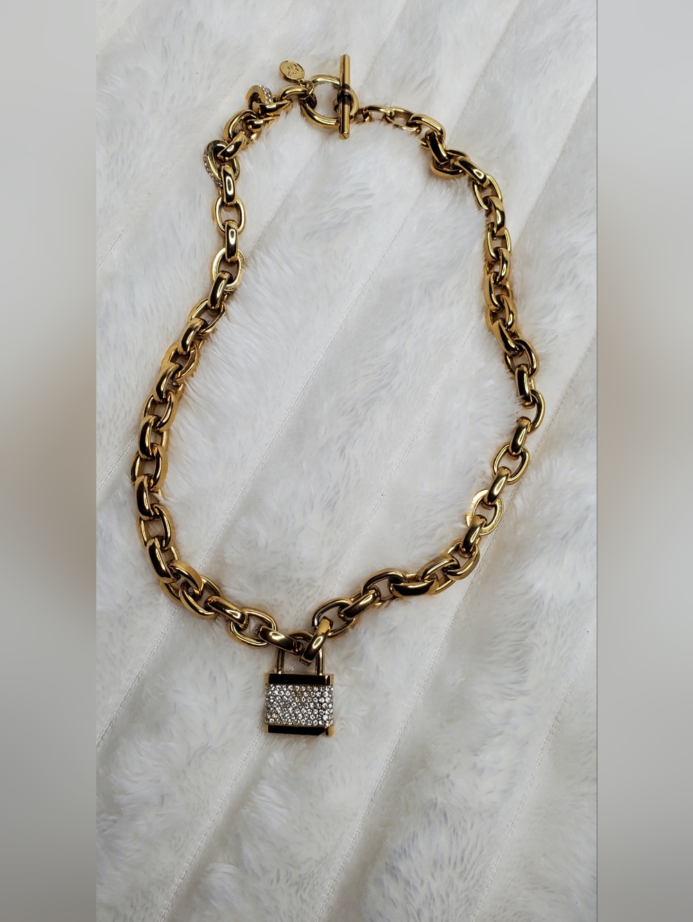 Michael Kors Gold Tone W/ Rhinestones Padlock Pendant Necklace EXCELLENT